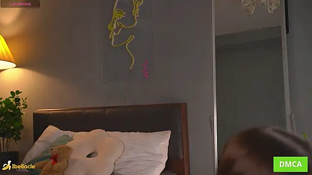 Bellacle online show from 6, 11, 2025