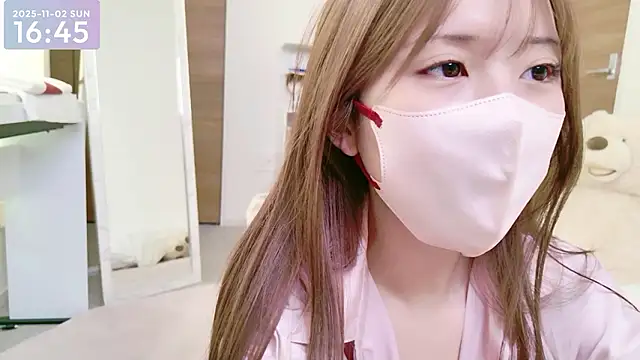 Snapshot of -SHINON- chatting on 2, 11, 2025 -SHINON- online show from 2, 11, 2025