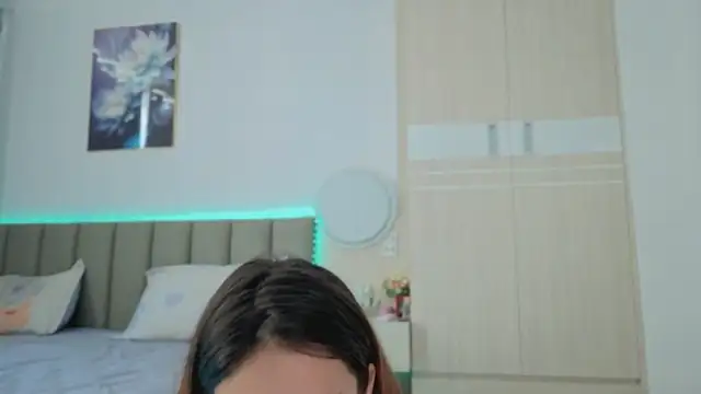 Snapshot of sweety_vikky chatting on 24, 4, 2026 sweety vikky online show from 24, 4, 2026