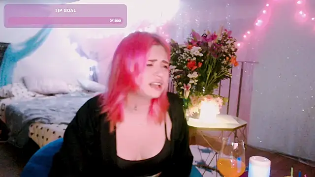 Snapshot of candy_lina chatting on 24, 4, 2026 candy lina online show from 24, 4, 2026