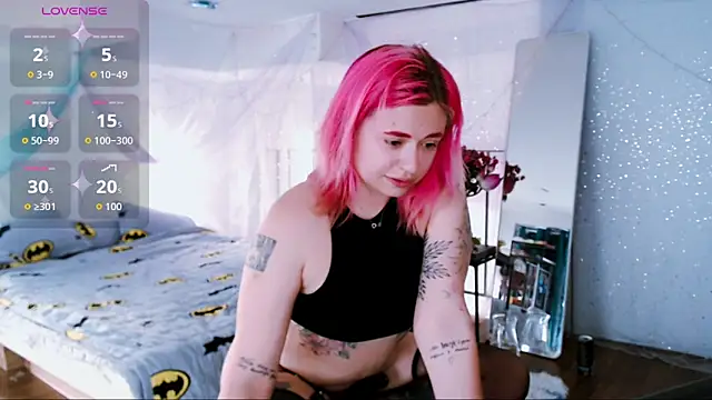 Snapshot of candy_lina chatting on 4, 5, 2026 candy lina online show from 4, 5, 2026
