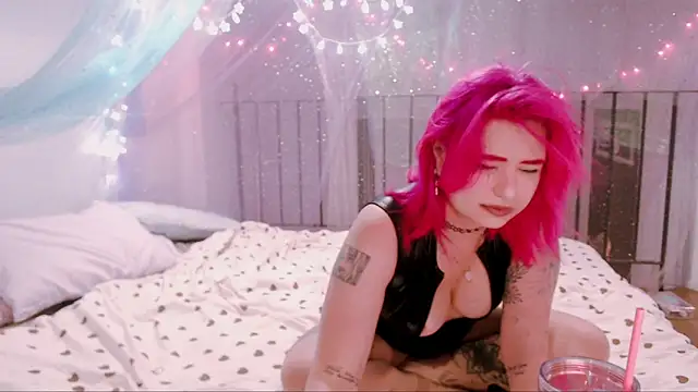 Snapshot of candy_lina chatting on 28, 3, 2026 candy lina online show from 28, 3, 2026