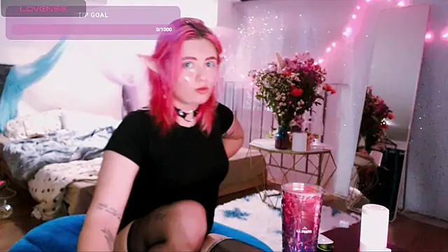 Snapshot of candy_lina chatting on 27, 4, 2026 candy lina online show from 27, 4, 2026
