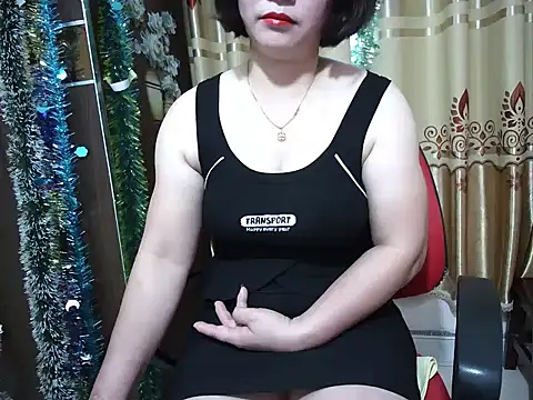 Snapshot of Mama-BigPussy chatting on 18, 5, 2026 Mama-BigPussy online show from 18, 5, 2026