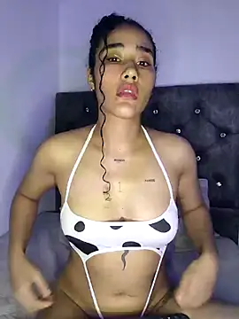 Snapshot of jaderossxx chatting on 14, 11, 2025 jaderossxx online show from 14, 11, 2025