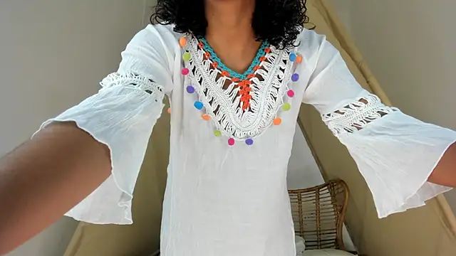 Ariella Ruiz online show from 12, 10, 2025