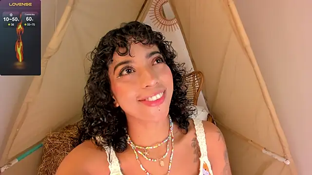 Ariella Ruiz online show from 22, 10, 2025