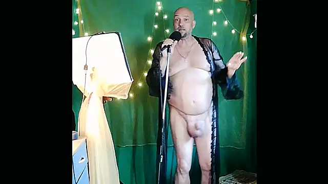 Snapshot of ShamelessMan chatting on 21, 6, 2026 ShamelessMan online show from 21, 6, 2026