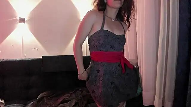 Snapshot of April_Evans26 chatting on 6, 12, 2024 April Evans26 online show from 6, 12, 2024