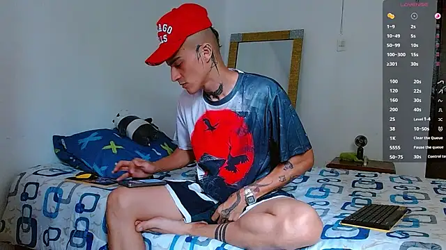 Snapshot of bray_hotboy777 chatting on 15, 11, 2025 bray hotboy777 online show from 15, 11, 2025