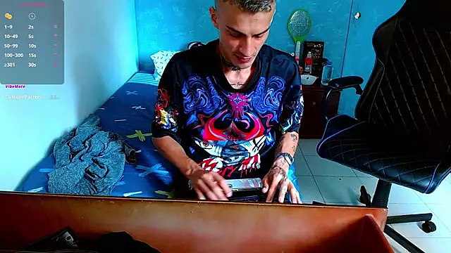 Snapshot of bray_hotboy777 chatting on 8, 2, 2025 bray hotboy777 online show from 8, 2, 2025