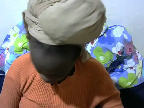 Snapshot of Thicky_kyla chatting on 28, 5, 2026 Thicky kyla online show from 28, 5, 2026