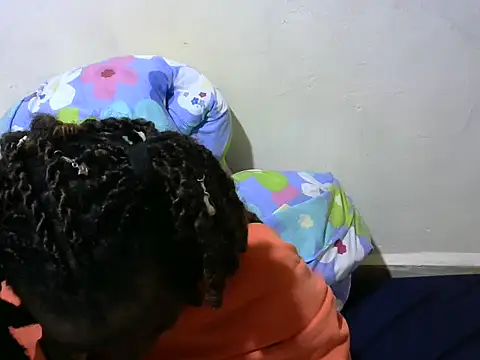 Snapshot of Thicky_kyla chatting on 26, 5, 2026 Thicky kyla online show from 26, 5, 2026