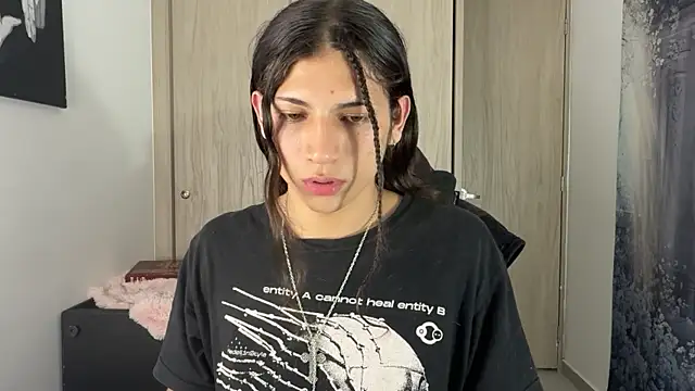 Snapshot of gabriel__manson chatting on 19, 11, 2025 gabriel manson online show from 19, 11, 2025