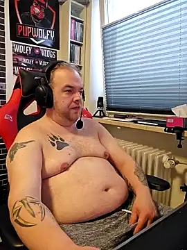 PupW0lfy online show from 28, 1, 2025