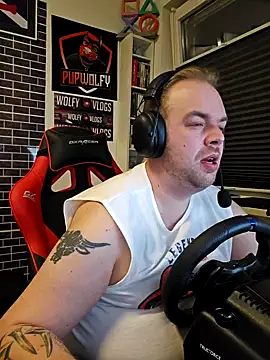 PupW0lfy online show from 25, 1, 2025