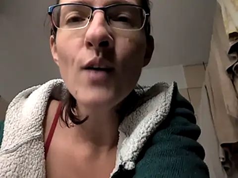 Milky hairy mommy online show from 25, 11, 2025