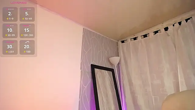 Britanymooree online show from 14, 1, 2025