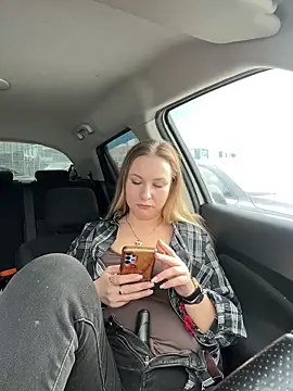 OlgaBuzzz online show from 9, 2, 2026