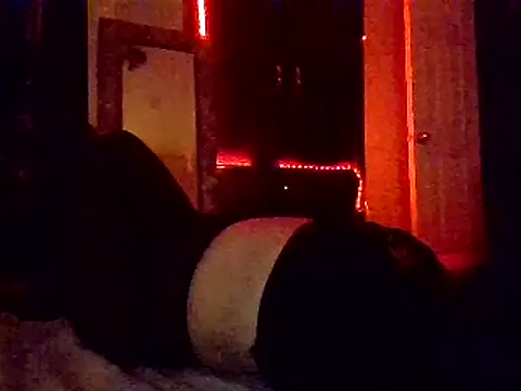 Snapshot of BadGal4480 chatting on 6, 12, 2024 BadGal4480 online show from 6, 12, 2024