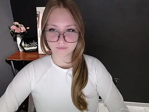 lady minx online show from 6, 10, 2025