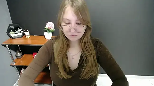 lady minx online show from 19, 2, 2025