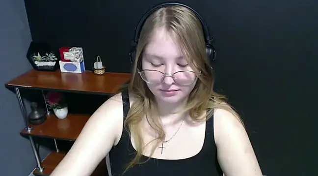 lady minx online show from 24, 1, 2025