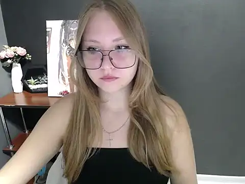 lady minx online show from 18, 9, 2025