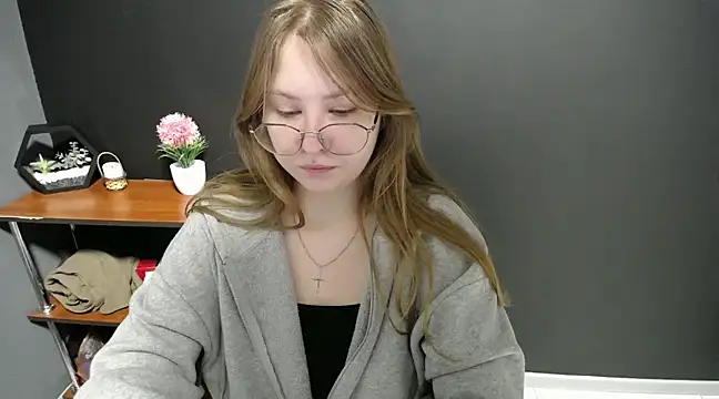 lady minx online show from 18, 2, 2025