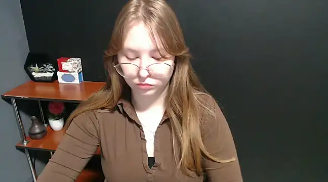 lady minx online show from 28, 1, 2025