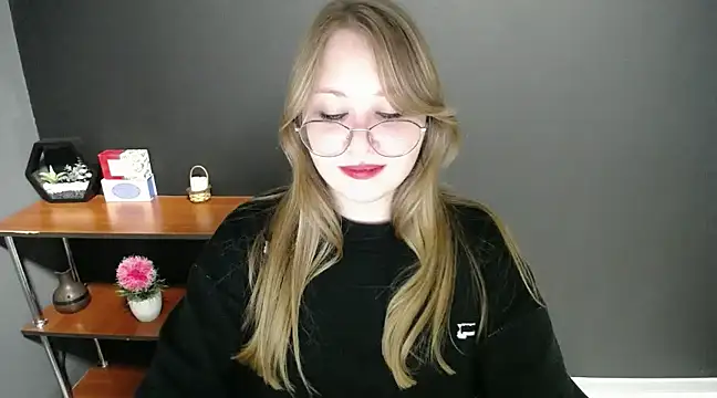 lady minx online show from 6, 2, 2025