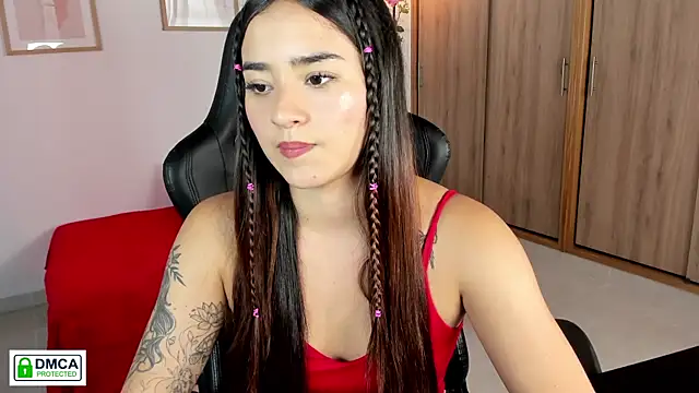 Snapshot of Veronica_isaza__ chatting on 28, 7, 2026 Veronica isaza online show from 28, 7, 2026