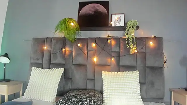 AmbarHills 1 online show from 28, 5, 2026