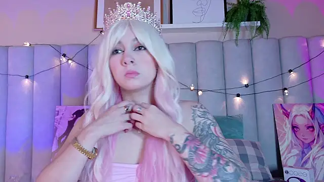 AmbarHills 1 online show from 29, 11, 2025