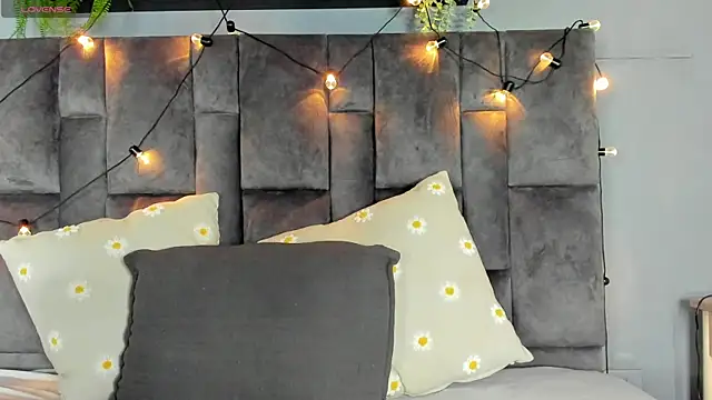 AmbarHills 1 online show from 15, 1, 2026