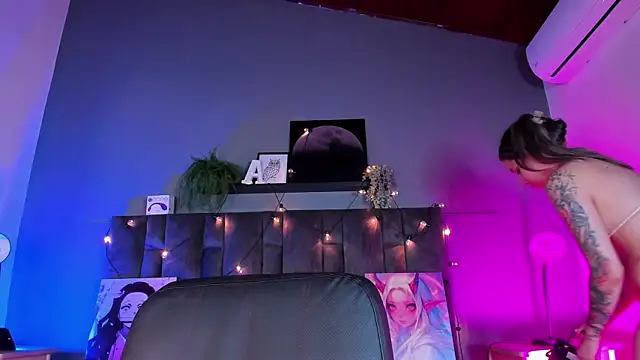 AmbarHills 1 online show from 9, 1, 2026