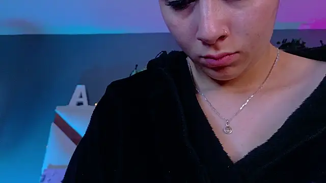 AmbarHills 1 online show from 16, 4, 2026