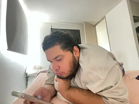 chavarro889 online show from 16, 2, 2025