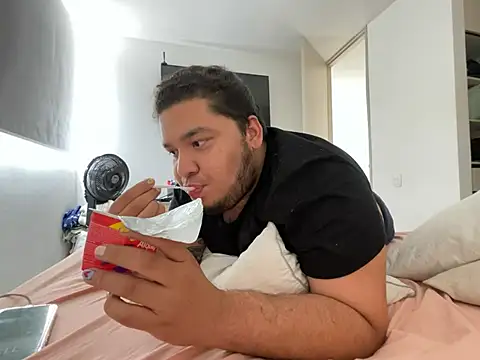 chavarro889 online show from 20, 2, 2025