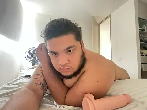 chavarro889 online show from 4, 2, 2025