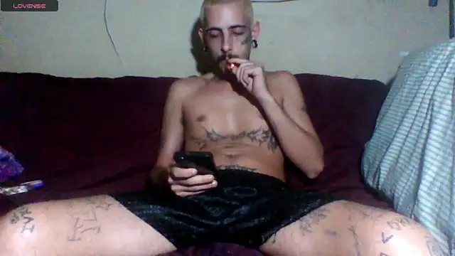 Snapshot of sellvageria chatting on 28, 4, 2026 sellvageria online show from 28, 4, 2026