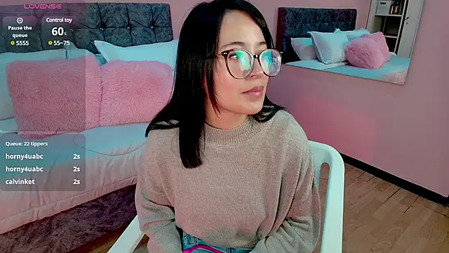 Snapshot of lovely__martina chatting on 12, 3, 2025 lovely martina online show from 12, 3, 2025