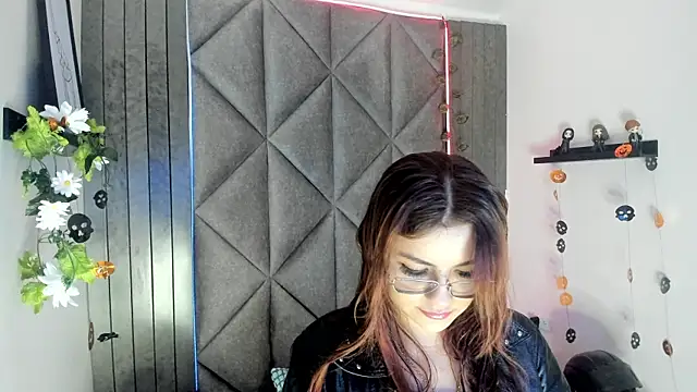 AbbyWathson online show from 21, 10, 2025