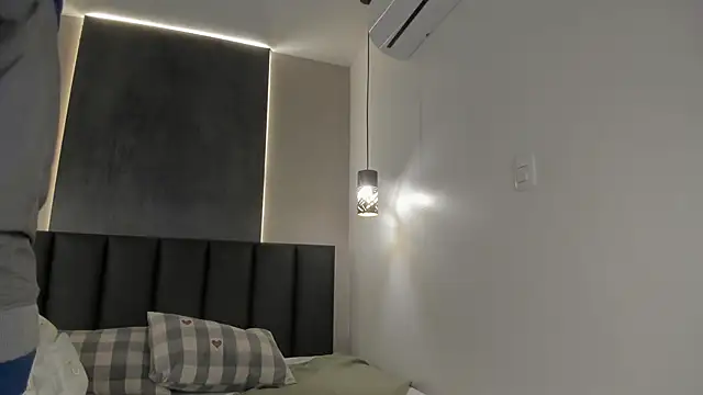 AbbyWathson online show from 11, 2, 2026