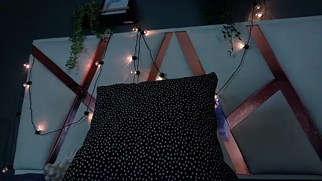 AbbyWathson online show from 17, 2, 2026