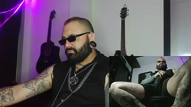 darkclothes online show from 27, 12, 2024