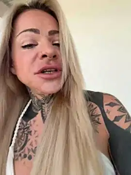 Divina X  online show from 8, 3, 2026