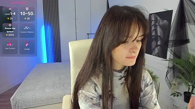 Snapshot of SashaSunlight chatting on 14, 10, 2025 SashaSunlight online show from 14, 10, 2025