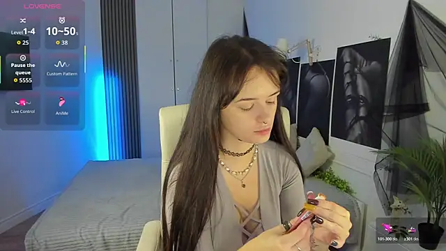 Snapshot of SashaSunlight chatting on 22, 10, 2025 SashaSunlight online show from 22, 10, 2025