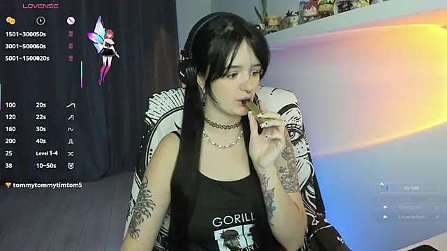 Snapshot of SashaSunlight chatting on 20, 11, 2025 SashaSunlight online show from 20, 11, 2025